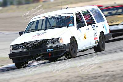 media/Sep-28-2025-24 Hours of Lemons (Sun) [[5dfe0e5f6e]]/12pm (Outside Grapevine)/